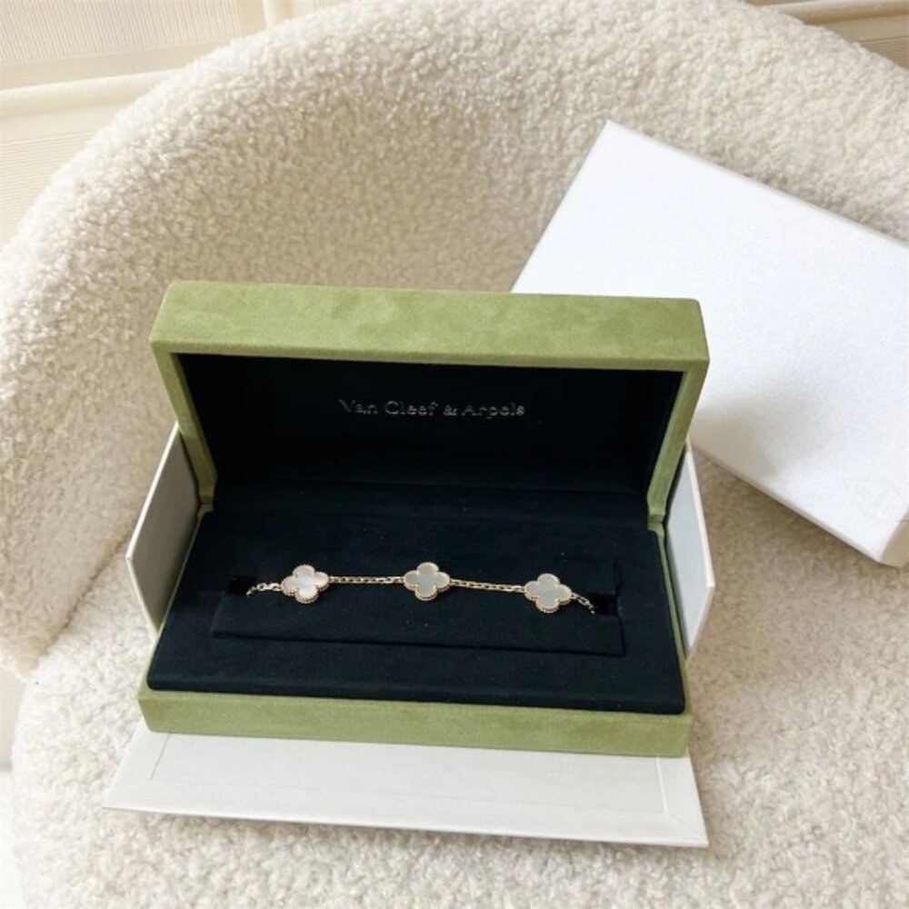Van Cleef & Arpels white bracelet